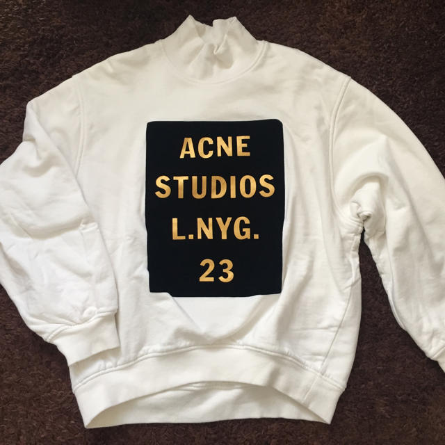 【2022 新作】 ACNE トレーナー 刺繍 ネイビー フェイスロゴスウェット STUDIOS スウェット