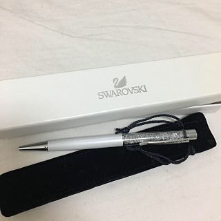 スワロフスキー(SWAROVSKI)のスワロフスキー ホワイト ボールペン 新品(ペン/マーカー)