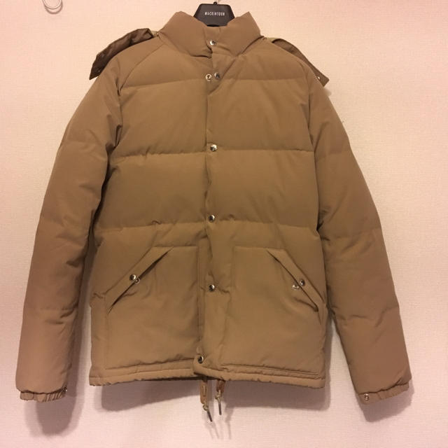 THE NORTH FACE(ザノースフェイス)のcape heights (ケープハイツ) ダウンジャケット ベージュ メンズのジャケット/アウター(ダウンジャケット)の商品写真