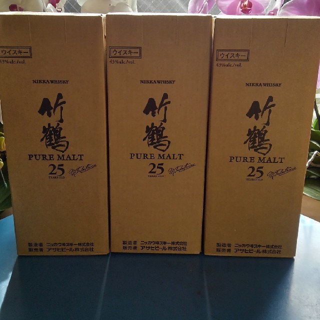 ニッカウヰスキー(ニッカウイスキー)のvoxyさん専用竹鶴２5年３本です 食品/飲料/酒の酒(ウイスキー)の商品写真