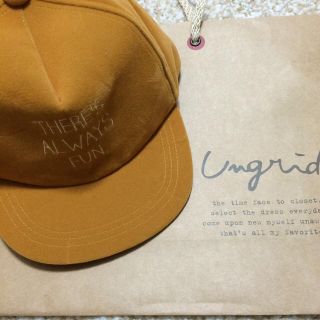 アングリッド(Ungrid)のベロアCAP(キャップ)