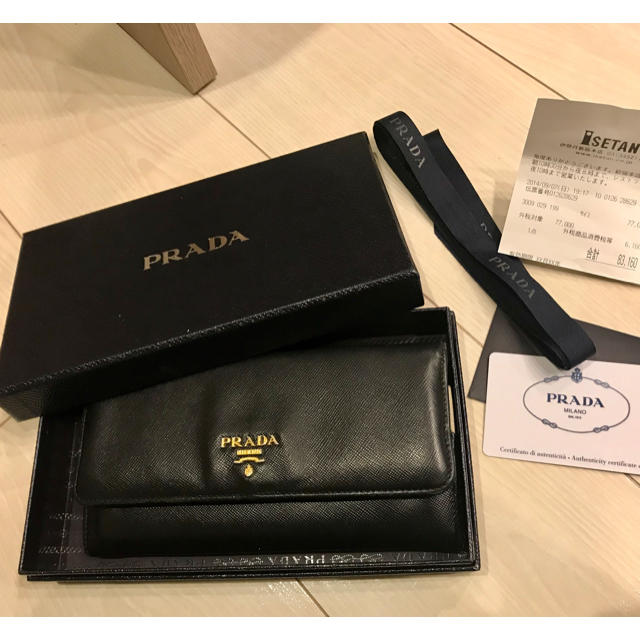 PRADA(プラダ)のgigi様専用プラダ サフィアーノ 長財布 伊勢丹購入 レディースのファッション小物(財布)の商品写真