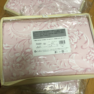 シャルレ(シャルレ)の専用 あったか掛布団カバー ピンク 150×200 光電子入り 2枚セット(シーツ/カバー)