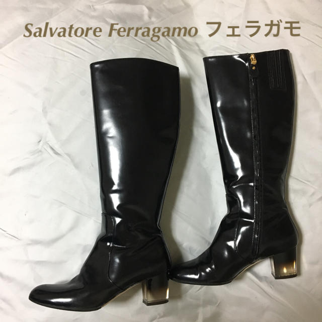 Salvatore Ferragamo(サルヴァトーレフェラガモ)の美品フェラガモ クリスタルヒールレザーブーツ6 1/2Dブラック レディースの靴/シューズ(ブーツ)の商品写真