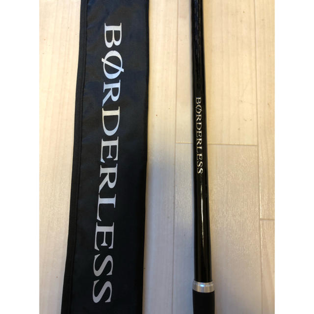 【期間限定値下げ中】【美品】ボーダレス(BORDERLESS) 305H4T