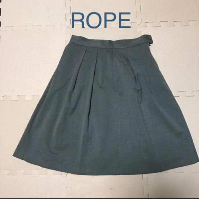 ROPE’(ロペ)の新品 ロペ グレー スカート レディースのスカート(ひざ丈スカート)の商品写真