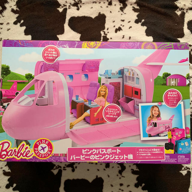 Barbie(バービー)のBarbie ピンクパスポート バービーのピンクジェット機 飛行機 クリスマス エンタメ/ホビーのおもちゃ/ぬいぐるみ(キャラクターグッズ)の商品写真