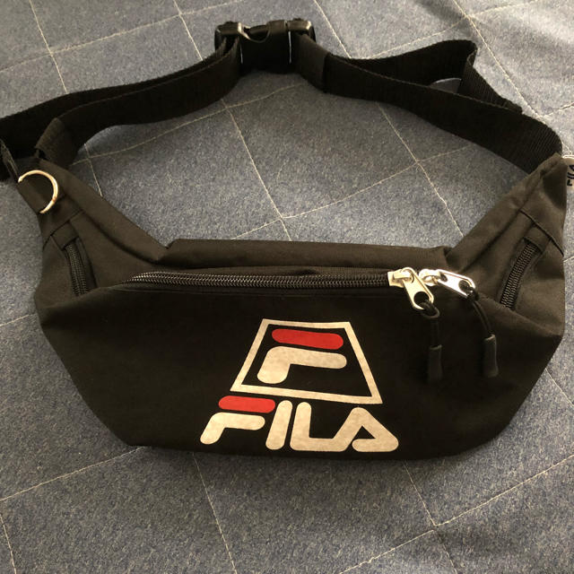 FILA(フィラ)のFILA ウエストポーチ レディースのバッグ(ボディバッグ/ウエストポーチ)の商品写真