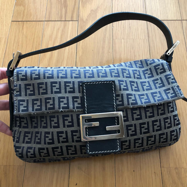 ✨fendi  hand bag✨