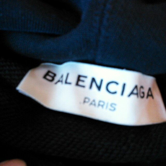 Balenciaga(バレンシアガ)のバレンシアガ　パーカー レディースのトップス(パーカー)の商品写真