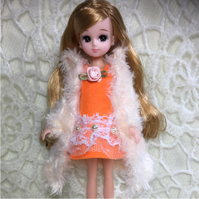 ブライスリカちゃんハンドメイド服 コートとワンピース ハンドメイドのぬいぐるみ/人形(人形)の商品写真