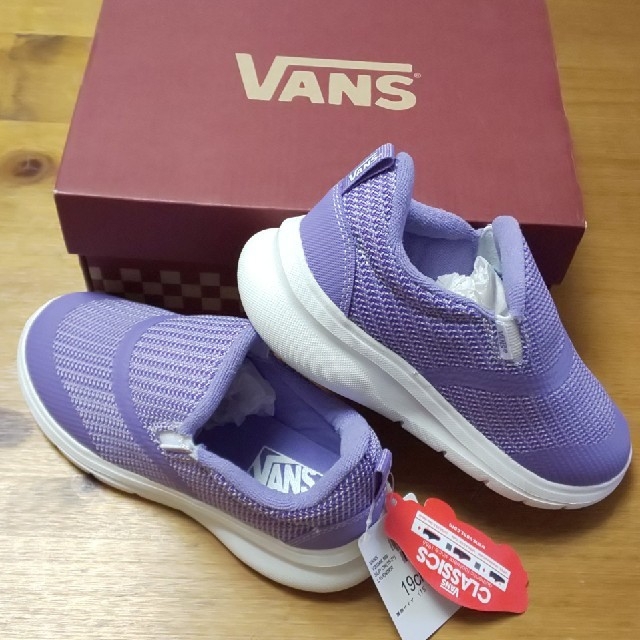 VANS(ヴァンズ)の新品 VANS スリッポン19㎝ キッズ/ベビー/マタニティのキッズ靴/シューズ(15cm~)(スリッポン)の商品写真