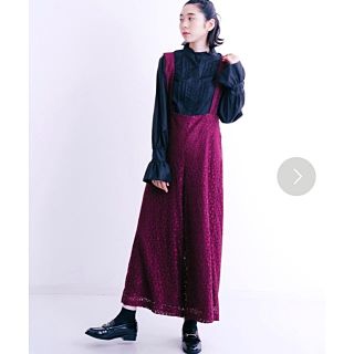 メルロー(merlot)のメルロー  小花柄総レースワイドパンツサロペット(サロペット/オーバーオール)