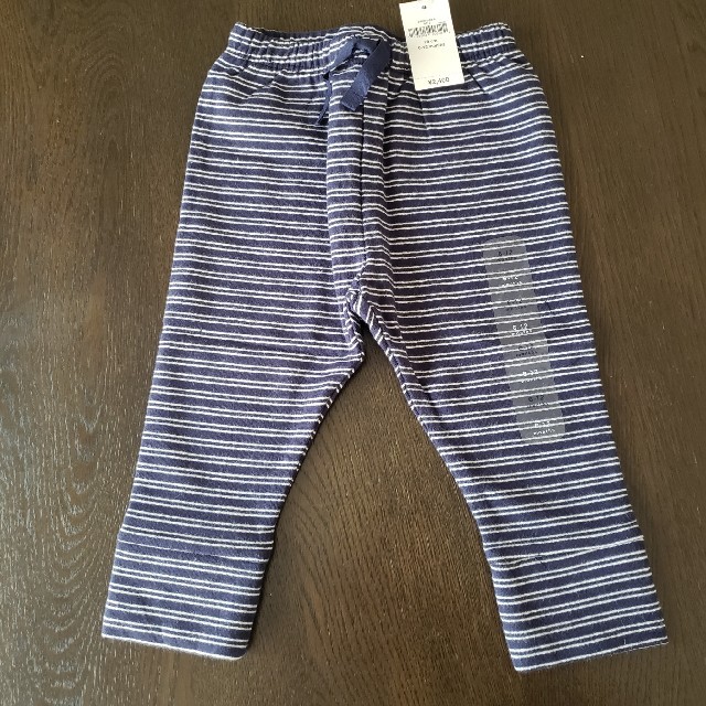 babyGAP(ベビーギャップ)の専用です【新品】babyGAP　ネイビーとベージュのパンツ　70 キッズ/ベビー/マタニティのベビー服(~85cm)(パンツ)の商品写真