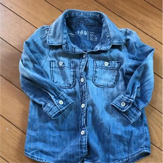 ベビーギャップ(babyGAP)のbaby gap デニムシャツ 12-18m(シャツ/カットソー)