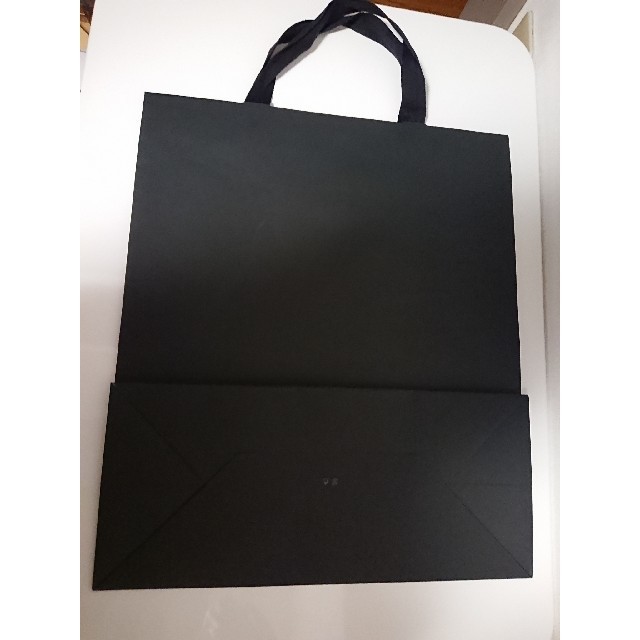 Christian Dior(クリスチャンディオール)のGAZELe様 専用 「ディオール 紙袋  黒  【大】」 レディースのバッグ(ショップ袋)の商品写真