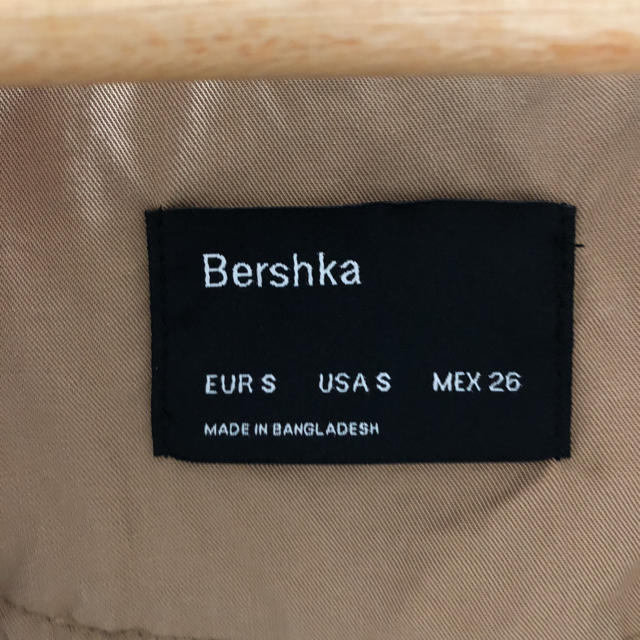 Bershka(ベルシュカ)のトレンチコート レディースのジャケット/アウター(トレンチコート)の商品写真