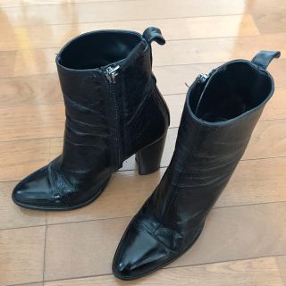 ザラ(ZARA)のザラ ❤︎ ショートブーツ(ブーティ)