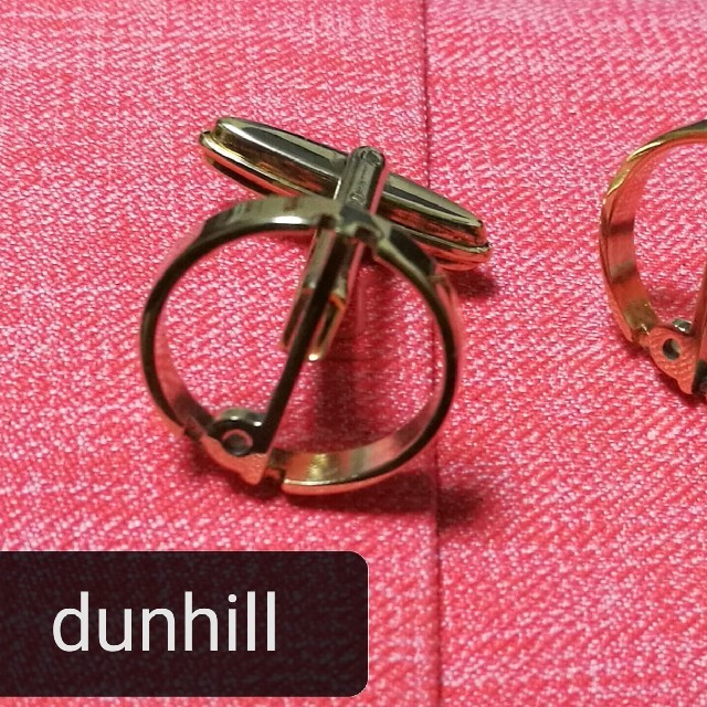 Dunhill(ダンヒル)の★お値下げします★dunhill ダンヒル カフス BOX付き メンズのファッション小物(カフリンクス)の商品写真