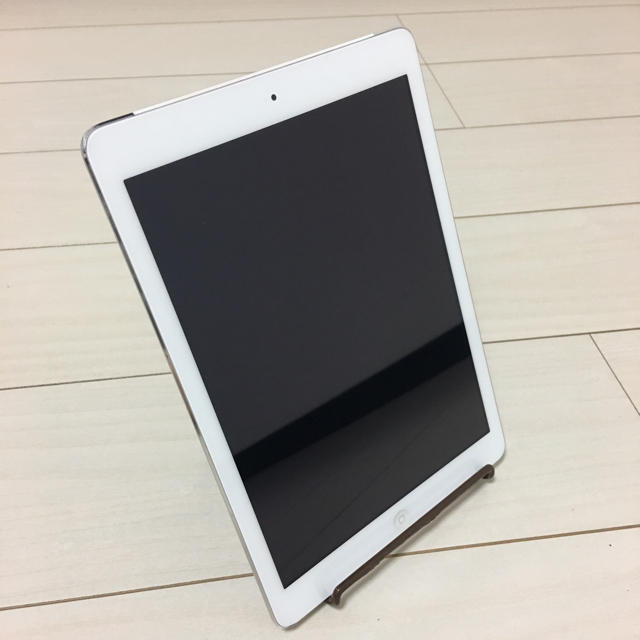 iPad - iPad Air 16G auの通販 by フリーMODO｜アイパッドならラクマ 高評価低価