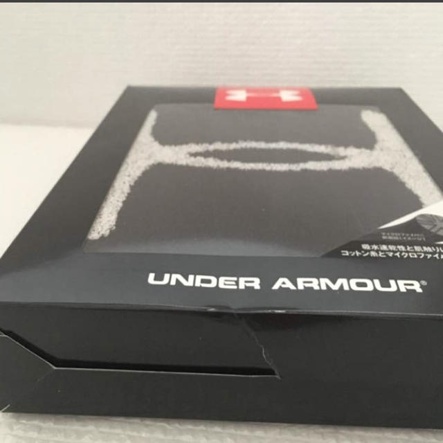 UNDER ARMOUR(アンダーアーマー)の 新品 アンダーアーマータオル スポーツ/アウトドアのトレーニング/エクササイズ(トレーニング用品)の商品写真