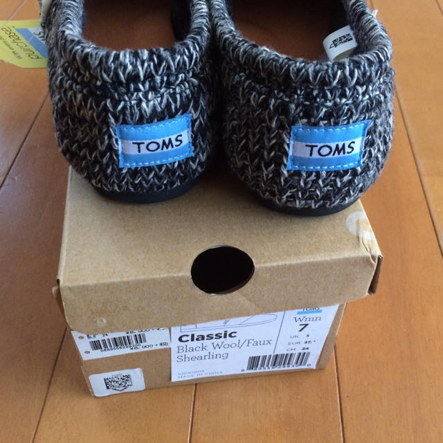 TOMS(トムズ)のTOMS  スリッポン 24cm 新品 レディースの靴/シューズ(スリッポン/モカシン)の商品写真