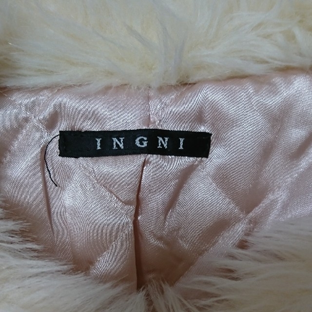 INGNI(イング)のイング ファーコート レディースのジャケット/アウター(毛皮/ファーコート)の商品写真