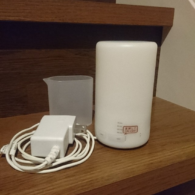 MUJI (無印良品)(ムジルシリョウヒン)の無印良品 アロマ加湿器 スマホ/家電/カメラの生活家電(加湿器/除湿機)の商品写真