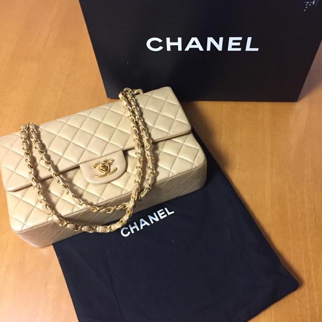 CHANEL - CHANEL シャネル マトラッセ ベージュ ラムスキン の通販 by itee's shop｜シャネルならラクマ