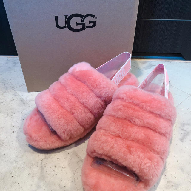 UGG(アグ)のフラッフ イヤー スライド レディースの靴/シューズ(サンダル)の商品写真