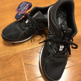 ニューバランス(New Balance)の新品タグ付き★22.5★ニューバランス WL555 ウォーキングシューズ(スニーカー)