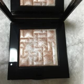 ボビイブラウン(BOBBI BROWN)のBOBBI BROWN ボビィブラウン ハイライト(フェイスパウダー)