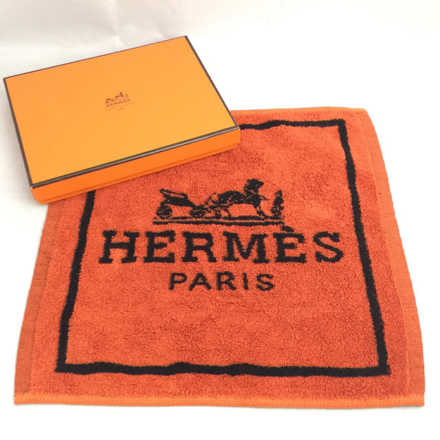 Hermes(エルメス)のHERMES エルメス オレンジ 黒 フェイスタオル インテリア/住まい/日用品の日用品/生活雑貨/旅行(タオル/バス用品)の商品写真