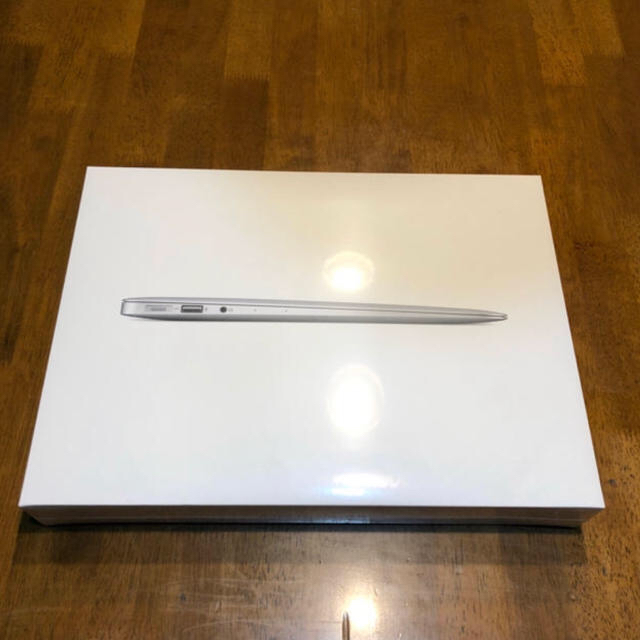 MacBook Air MQD32J/A 新品未使用