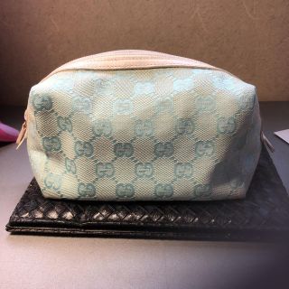 グッチ(Gucci)のGUCCIポーチ(ポーチ)