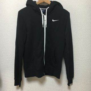 ナイキ(NIKE)のNIKE パーカー(パーカー)