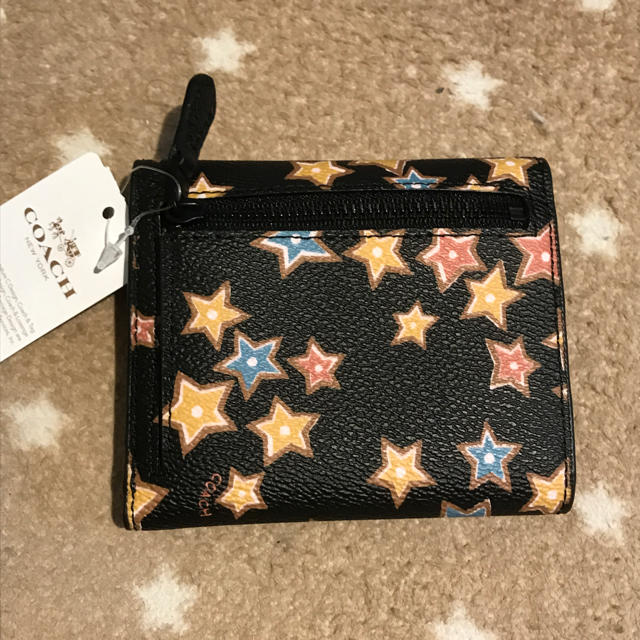 COACH(コーチ)のコーチ 折りたたみ財布 新品 未使用 星 スター レディースのファッション小物(財布)の商品写真