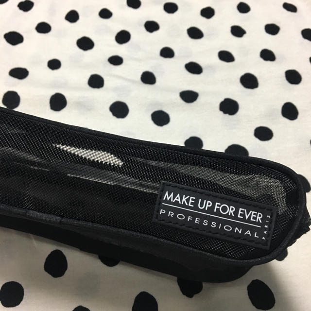 MAKE UP FOR EVER(メイクアップフォーエバー)のメイクアップフォーエバー メッシュ ポーチ コスメ/美容のキット/セット(コフレ/メイクアップセット)の商品写真