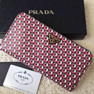 プラダ(PRADA)の新品♡最新作♡PRADA財布(財布)