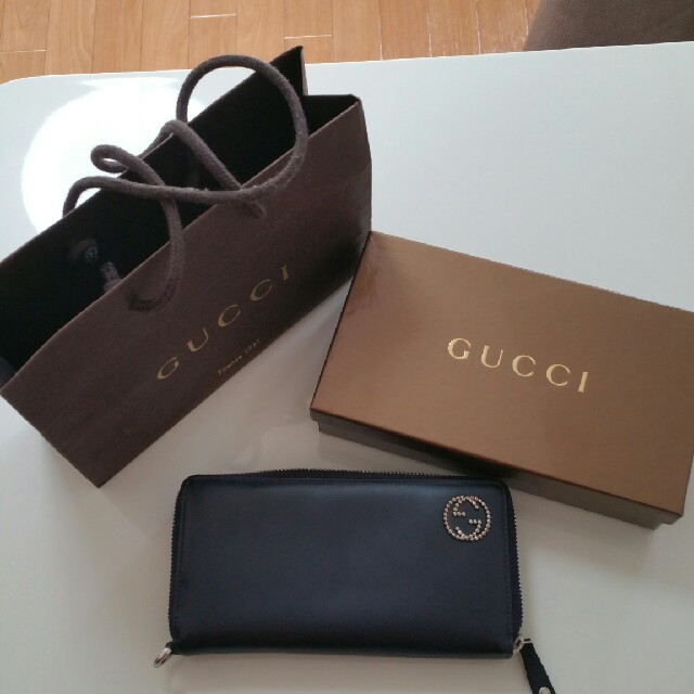 値下げしました。GUCCI 長財布 ネイビー - www.glycoala.com