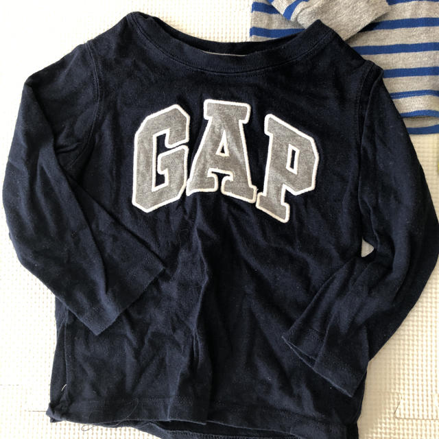 GAP(ギャップ)のロンT90サイズ セット キッズ/ベビー/マタニティのキッズ服男の子用(90cm~)(Tシャツ/カットソー)の商品写真