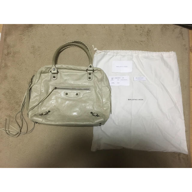 Balenciaga(バレンシアガ)のBALENCIAGA バレンシアガ ハンドバッグ ザ・シティ レザーオフホワイト メンズのバッグ(トートバッグ)の商品写真