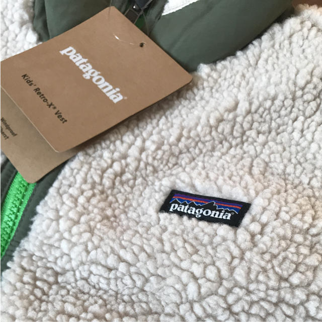 patagonia(パタゴニア)の最終値下 パタゴニア キッズ レトロベスト L レディースのジャケット/アウター(ダウンベスト)の商品写真