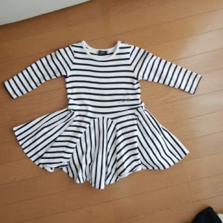 ベベ(BeBe)のBEBE 　女の子　ワンピース　100(ワンピース)