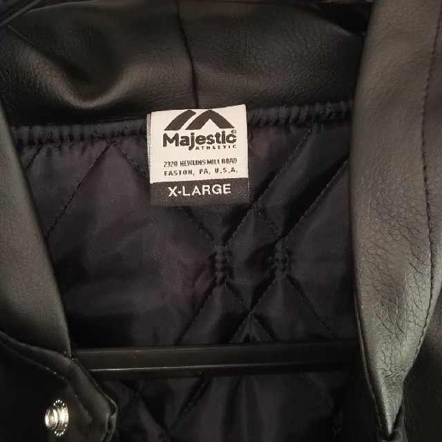 Majestic(マジェスティック)のマジェスティック Majestic ヤンキース フード付きレザージャケット メンズのジャケット/アウター(スタジャン)の商品写真