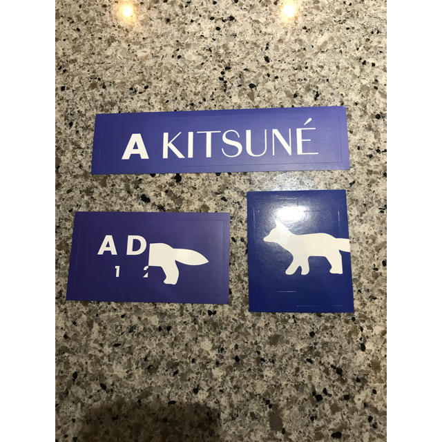 Maison Kitsune 新品 メゾンキツネ アーダーエラー ステッカーの通販 By Kaisershop メゾンキツネならラクマ