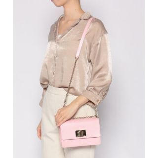 フルラ(Furla)の新品✨タグ付き♪定価49,300円　フルラ  ショルダーバッグ  ピンク(ショルダーバッグ)