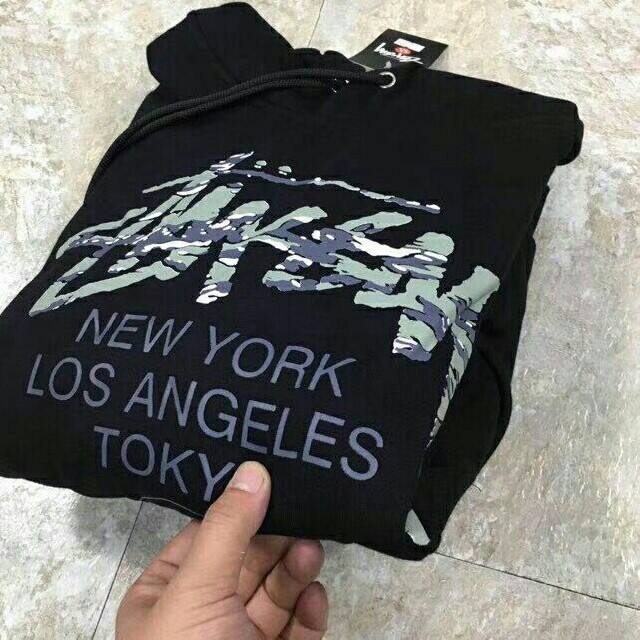 STUSSY(ステューシー)の【送料無料】STUSSY パーカー　 メンズのトップス(パーカー)の商品写真