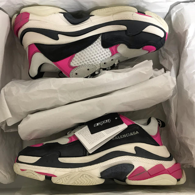 Balenciaga(バレンシアガ)のBALENCIAGA triple s 39 メンズの靴/シューズ(スニーカー)の商品写真