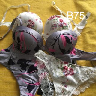 ブラショーツセット75B 二枚セット SALE❗️(ブラ&ショーツセット)